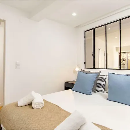 شقة Lovelystay - Traditional Alfama View