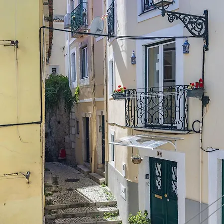 Traditional Alfama View By Lovelystay 아파트 *