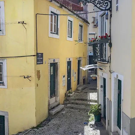 아파트 Traditional Alfama View By Lovelystay 리스본