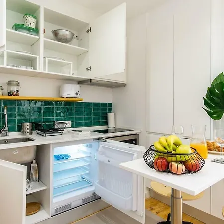 아파트 Lovelystay - Traditional Alfama View *